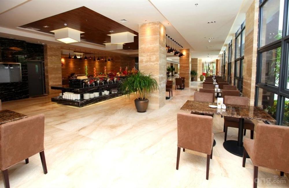 Reethi Rah Hotel Сямън Екстериор снимка